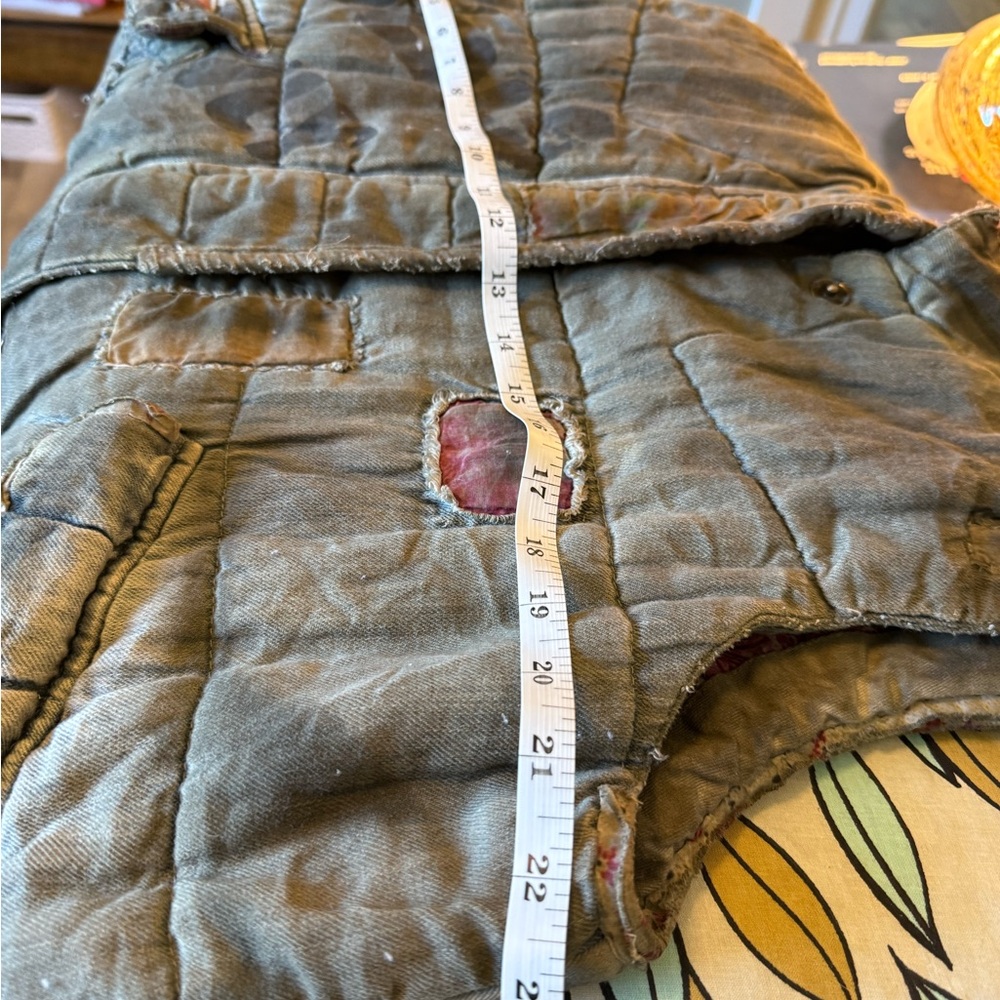 Magnolia Pearl Green Surf Fest Vest with Graphic Print and Embroidery - Picture 4 of 5